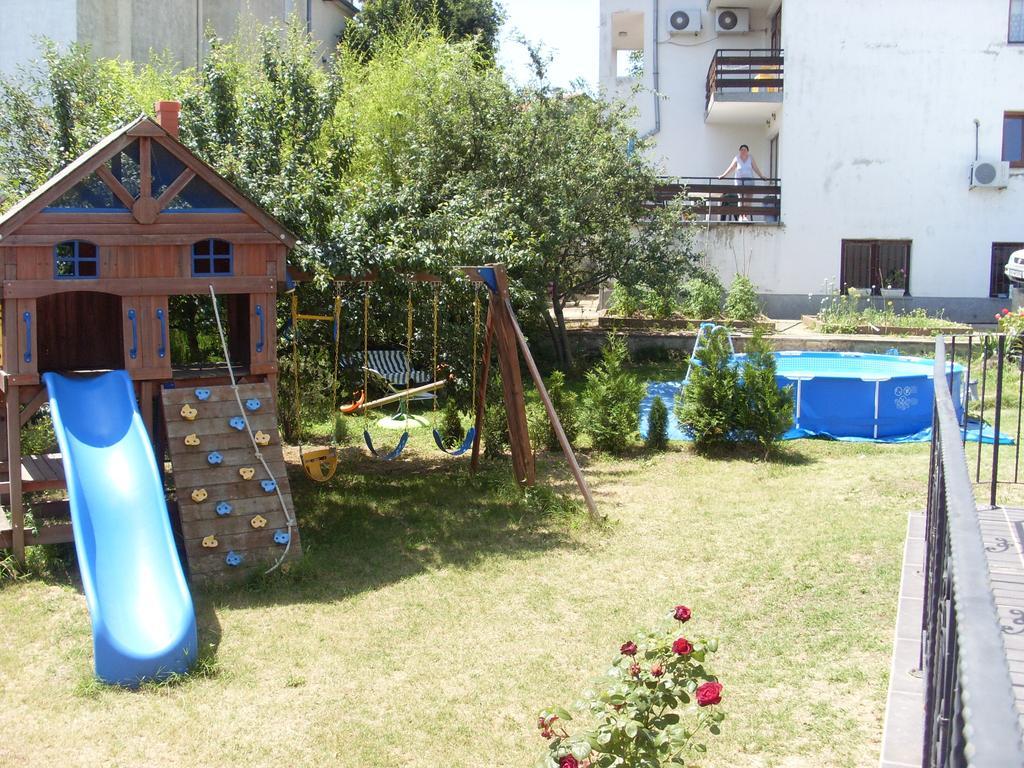 Guest House Kalina Saints Constantine and Helena Exterior foto